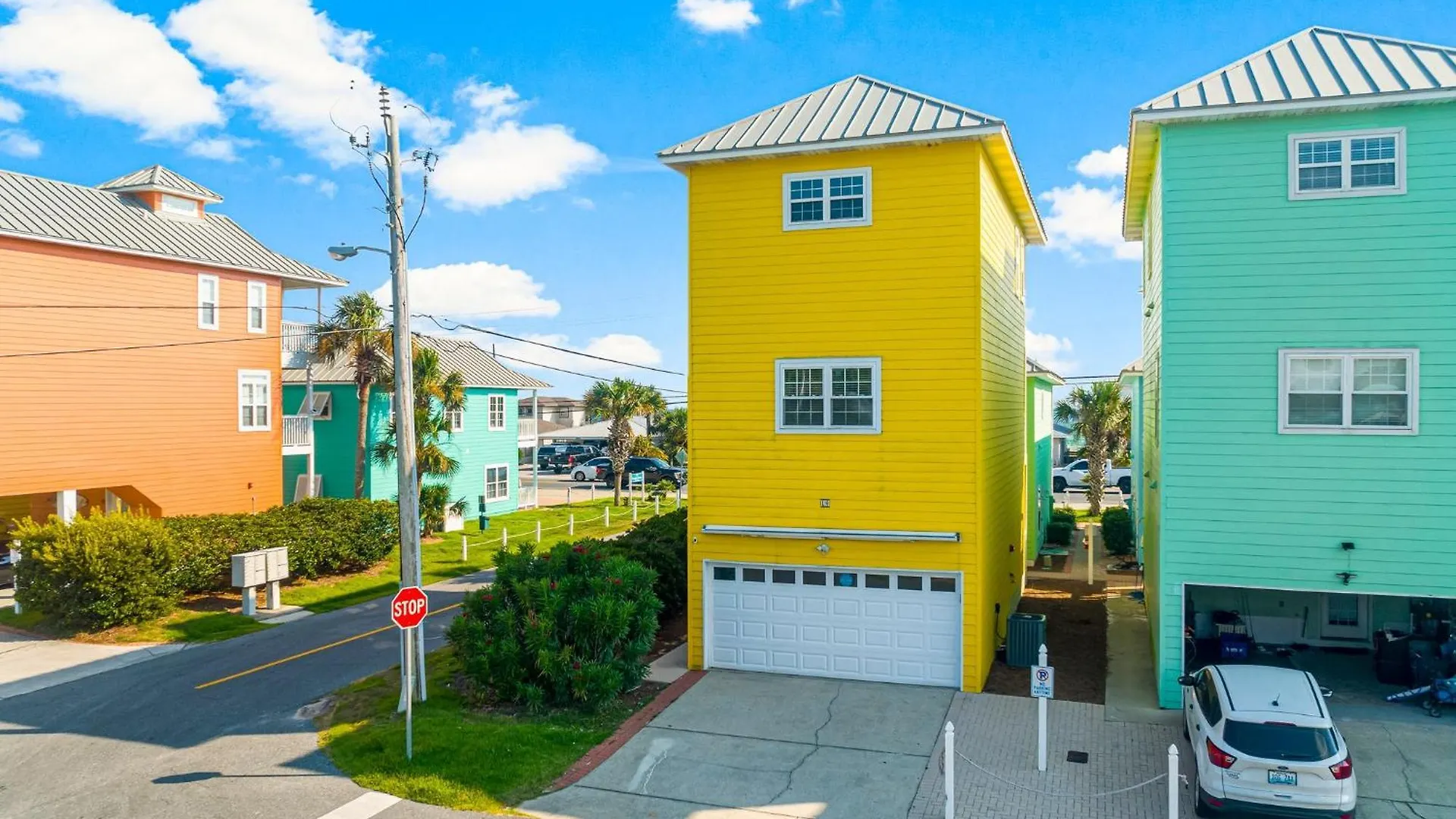 Colorful Cottage Next To Pier Park W/ Gulf Views And Pool! Panama City Beach Semesterbostad